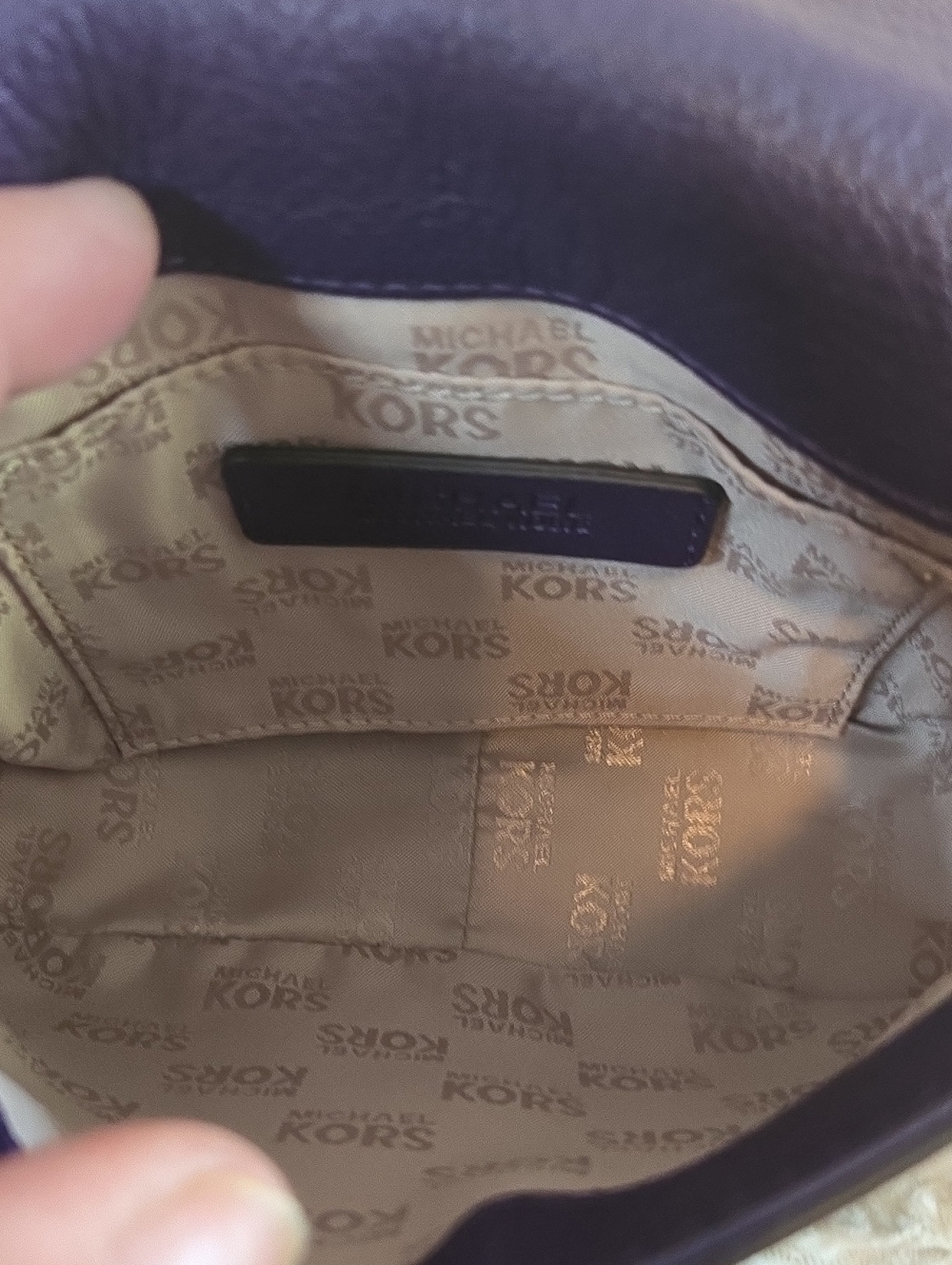 Michael Kors Purple Leather Crossbody Bag with Gold Chain EUC - Picture 6 of 6